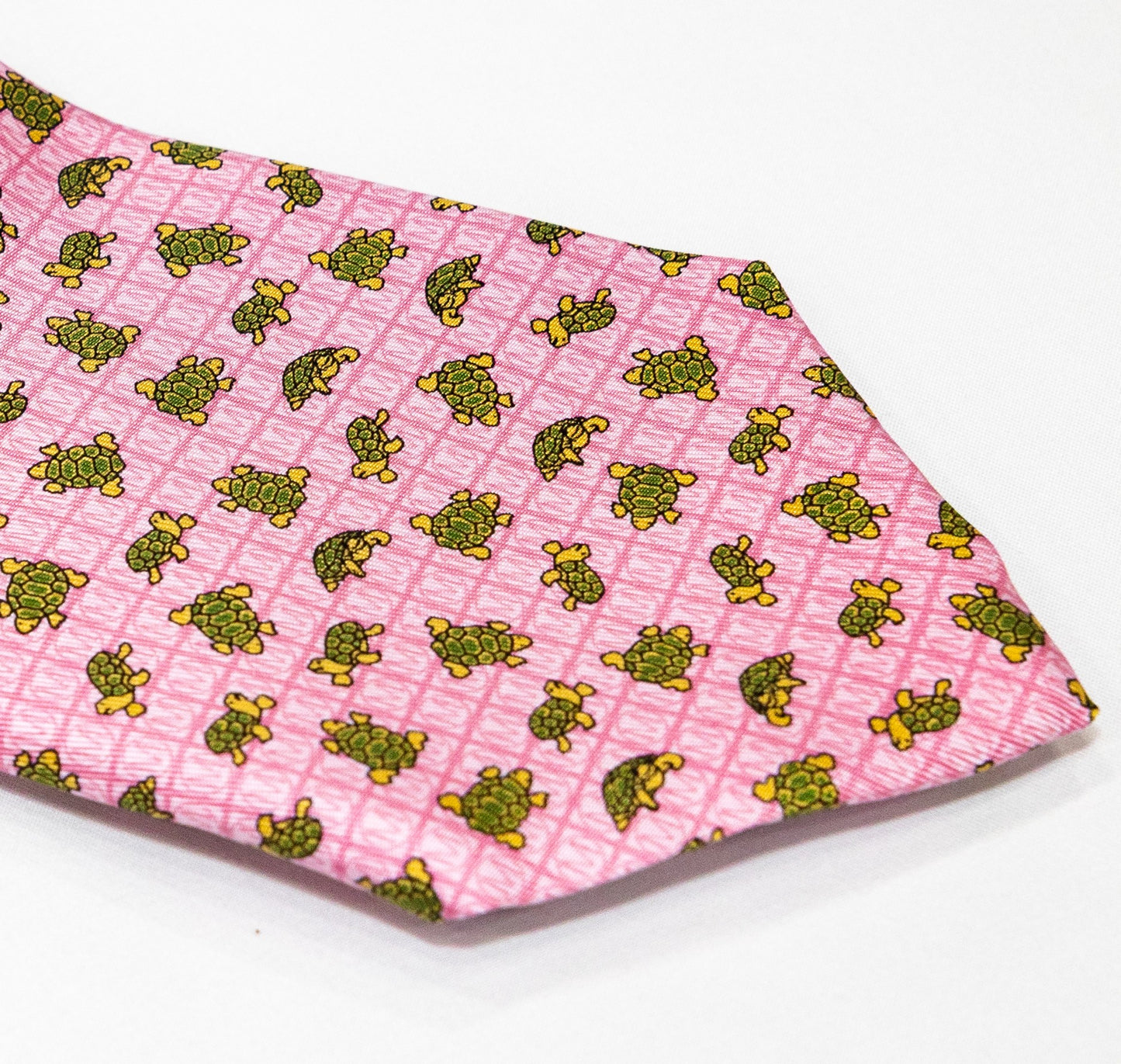 Maryland Pink Tie with Turtles